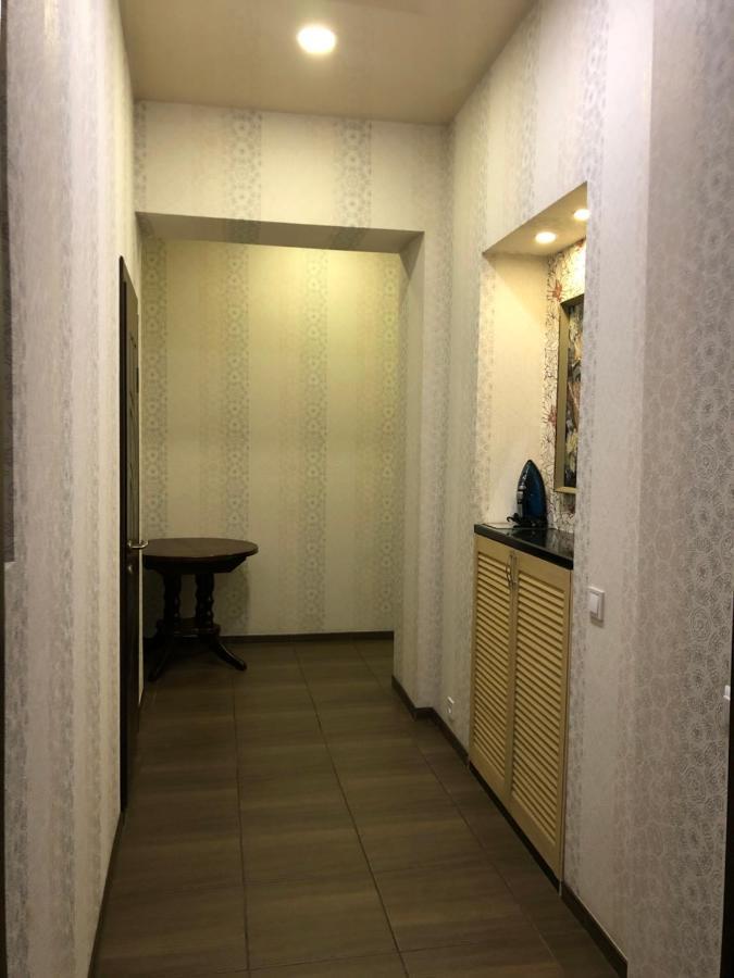 -біля вокзалу-недалеко від центру-городоцька 151